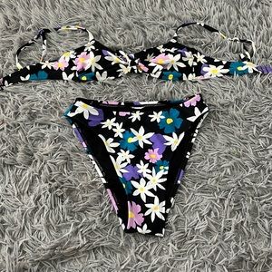 Floral Target bikini
